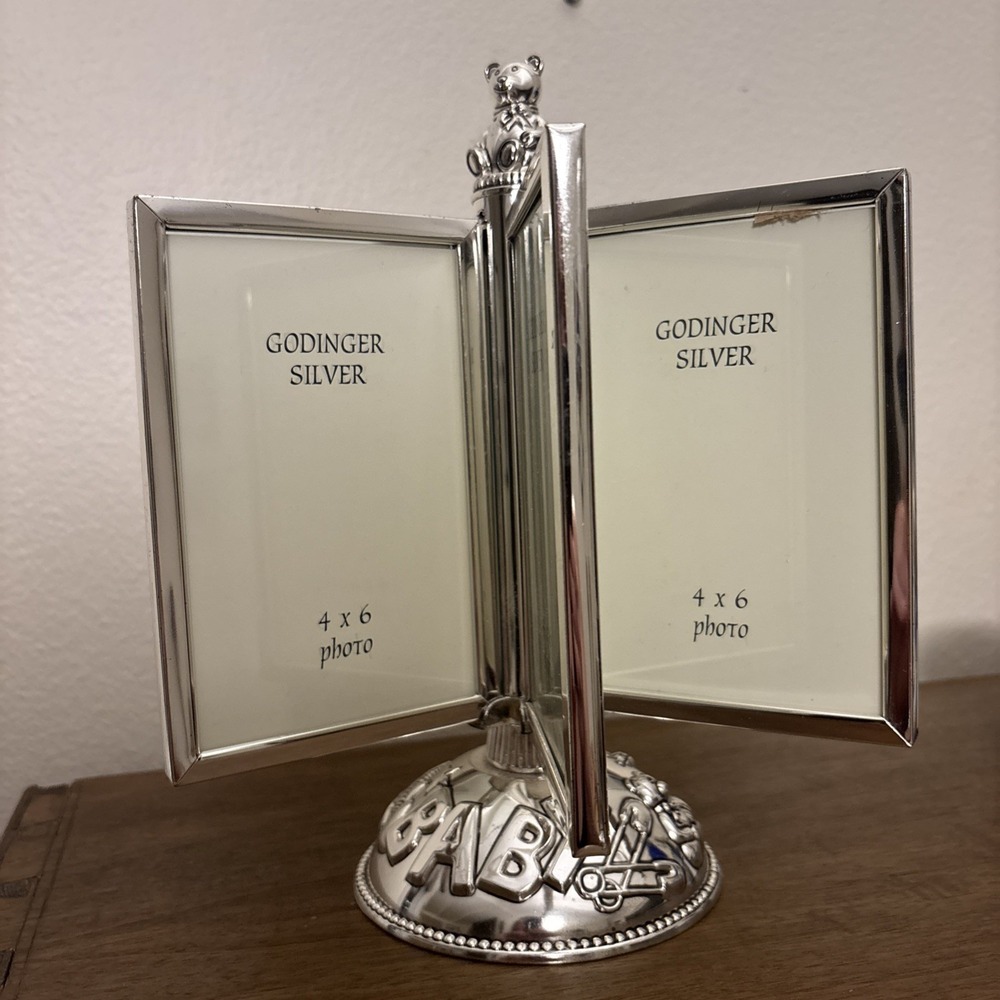 GODINGER Silver Plated Carousel Revolving Frame/Holds 12 Photos-4x6 Baby Nursery